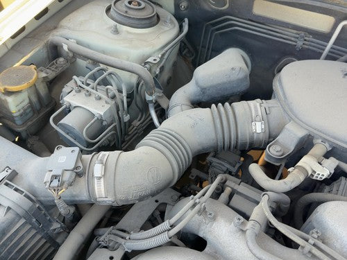 05-07 Legacy Outback Air Intake Cleaner Filter Box Housing With Tube 2.5L