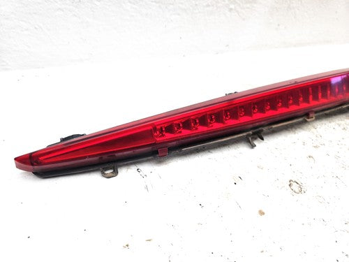 2004-2009 Cadillac Srx Third Brake Light Middle Lamp Oem