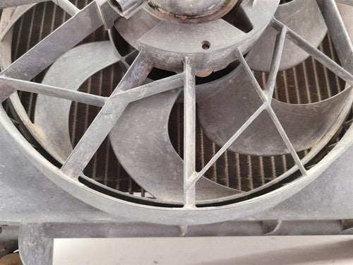 2003 Dodge Ram 2500 Radiator Fan Motor Fan Assembly With Condenser 05093760Aa