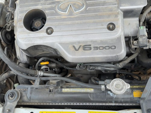 2000-2001 Infiniti I30 Front Valve Cover Oem 3.0L