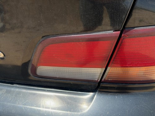 1997-1999 Nissan Maxima Passenger Right Inner Tail Light Brake Lamp Oem Rear