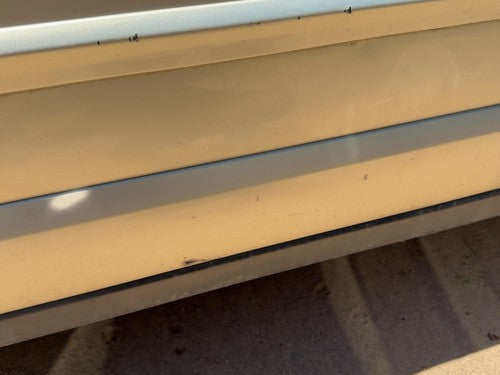 05-09 Legacy Outback Passenger Right Front Lower Moulding From Door Oem Gold 9J