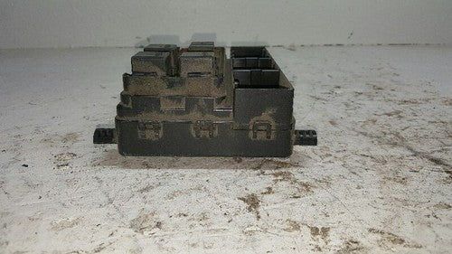 1998 Ford Taurus 3.0L Ohv Engine Fuse Box Under Hood Power Distribution Center