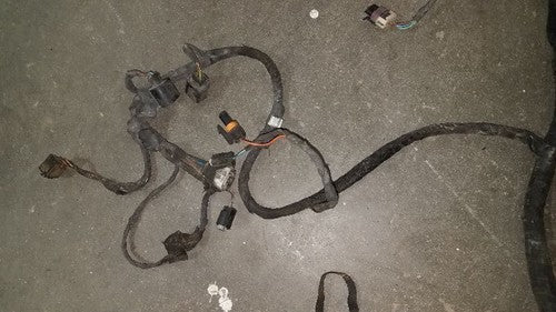 2002 Mercedes Ml500 Driver Left Engine Bay Wiring Harness Oem A1635402410