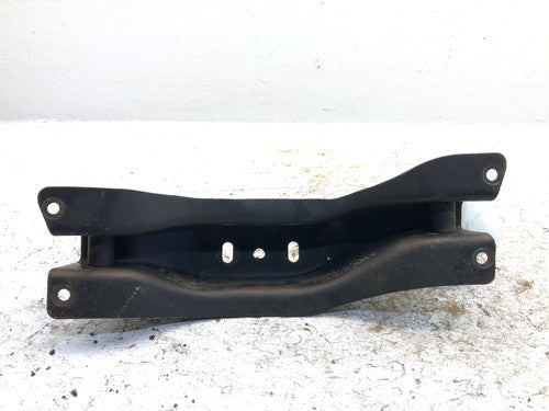 2011 Ford Van E350 Transmission Crossmember Engine Mount Bracket Automatic At
