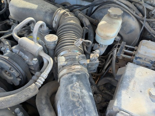 1995-2005 Chevy S10 Blazer Driver Left Valve Cover Oem 4.3L 12554257