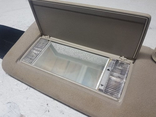 1996 Eldorado Passenger Side Right Sun Visor Assembly Tan Lighted Extendable