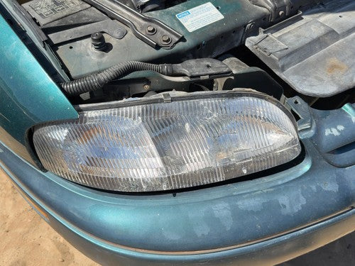1999 Chevy Lumina Passenger Right Head Light Assembly OEM Front Lamp 10420376
