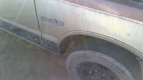 1981-1987 Isuzu Pup Pickup Passenger Right Front Fender Oem Red 94446989