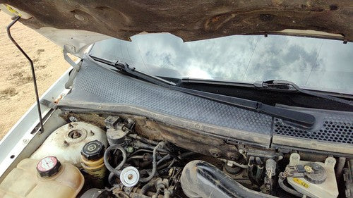 2000 Focus Station Wagon Windshield Wiper Cowl Vent Trim Panel Oem Cover