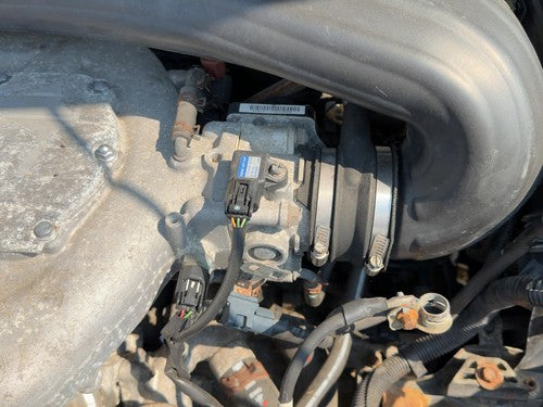 2004-2007 Saturn Vue Redline Throttle Body Valve Oem With Sensors 3.5L 12581971