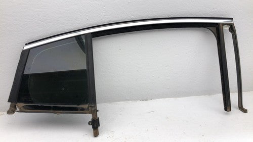 2018-20 Regal Passenger Right Rear Vent Window Small Back Door Glass With Frame