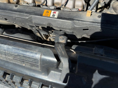 2001-2007 Ford Escape Hood Latch Assembly With Bracket Oem 5L8Z16138Ba