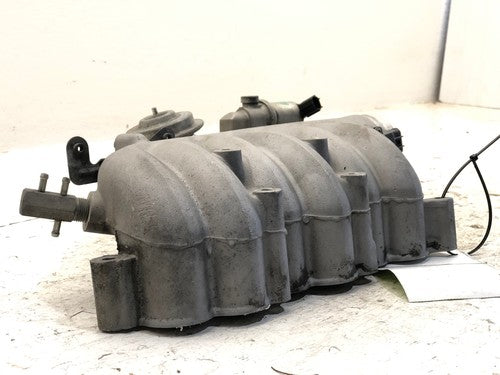 1997-1998 Ford Windstar Complete Upper Intake Manifold With Throttle Body 3.0L