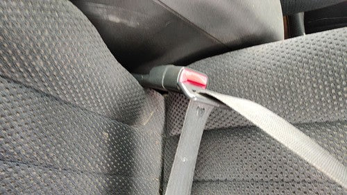 1995-1997 S10 Blazer Driver Left Front Seat Belt Buckle Receiver Oem Gray