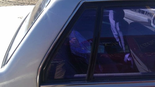 86-91 Eighty Eight Passenger Right Rear Vent Window Back Door Glass With Frame
