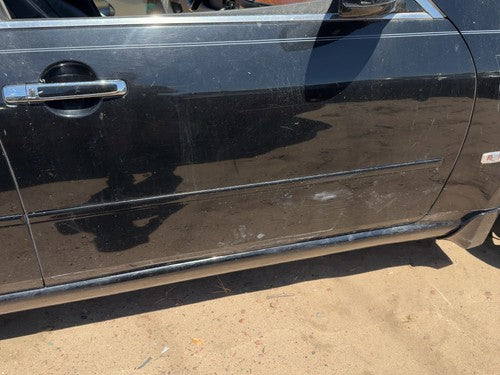 06-07 M35X Passenger Right Front Moulding From Door Oem Black Obsidian Kh3