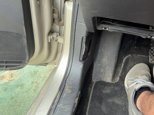 2014 Vw Jetta Driver Left Lower Kick Trim Panel Oem Black