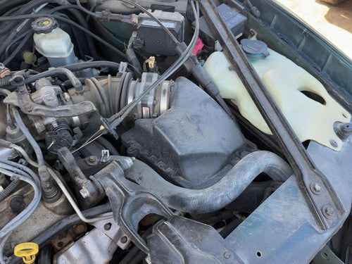 94-01 Lumina Complete Air Intake Cleaner Filter Box Housing With Tube Oem 3.1L