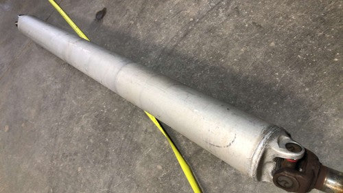 1999-2004 Gmc Sierra 2500 Rear Drive Shaft Oem Back Driveline 6.0L 4X4 15734902