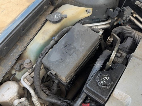 2001-2003 Cadillac Seville Engine Fuse Box Power Distribution Panel Oem 4.6L Sts