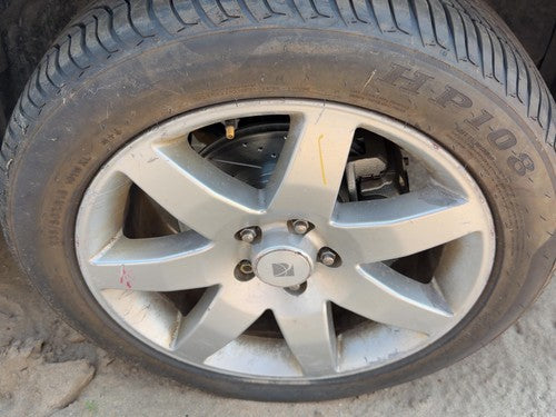 2004-2007 Saturn Vue Redline 18" Wheel Oem Factory 7 Spoke Rim Pz3