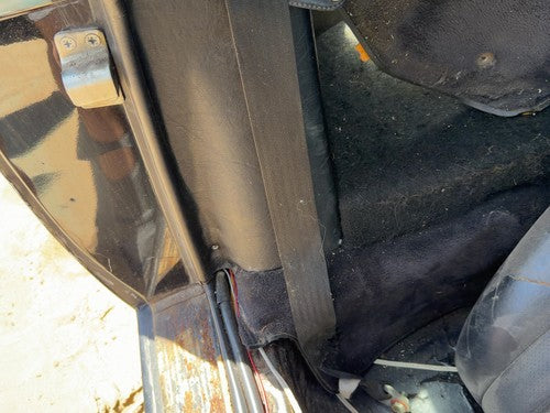 80 Mercedes 450SL 107 Passenger Right Front Seat Belt Retractor OEM Black