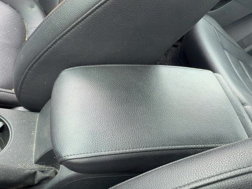 2012-2018 Vw Jetta Center Console Lid Only Oem Arm Rest Fold Down Black