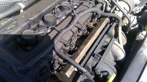 2008-2011 Ford Focus Complete Fuel Rail With Injectors Set Loaded Oem 2.0L