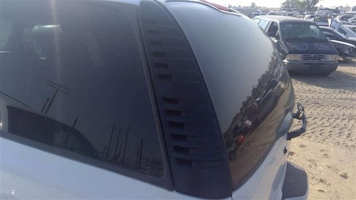 2005 Gmc Yukon Driver Left Upper Quarter Moulding Trim Panel Oem Corner