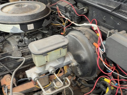 92-93 Silverado 1500 Power Brake Booster With Master Cylinder Pair Set Oem 5.7L