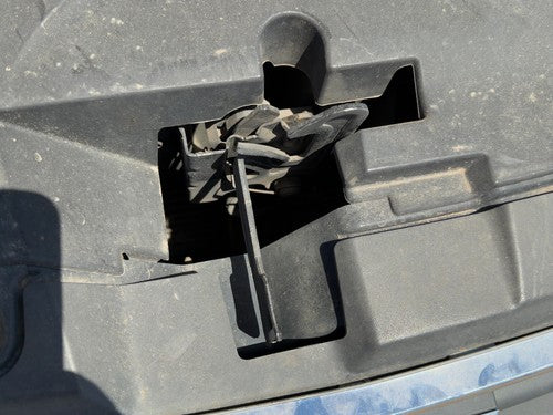 2007-2011 Chevy Impala Hood Latch Assembly With Bracket Oem 22740868