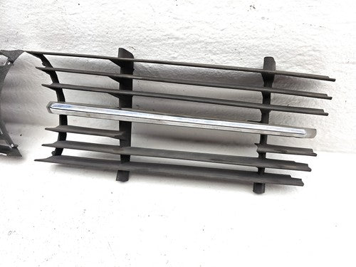 1972-1980 Mercedes 450Sl 107 Front Grille Assembly Pair Set Oem
