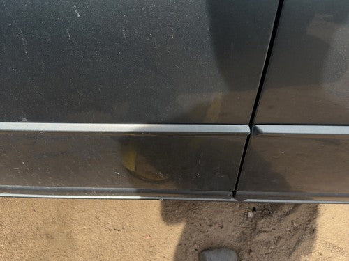98-04 Seville Driver Left Front Moulding From Door Sedan Side Molding Thunder Gr