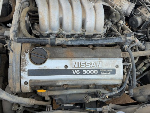 1998 Nissan Maxima Front Valve Cover Oem 3.0L