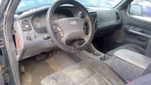 01-02 2 Door Driver Left Front Spindle Steering Knuckle With Wheel Hub 4X4