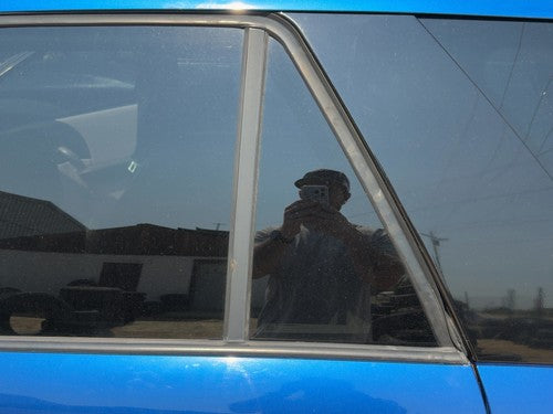 04-07 Vue Redline Driver Left Rear Vent Window Back Door Glass With Frame Oem