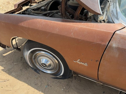 1974-1975 Chevy Impala Driver Left Front Fender Oem 00359091