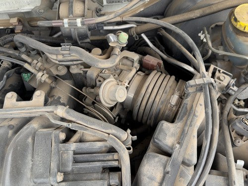 2000 Infiniti I30 Throttle Body Valve Oem With Sensors 3.0L Automatic 161192Y900