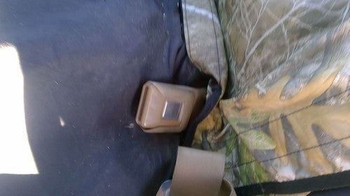 1986 Isuzu Pup Pickup Driver Left Front Seat Belt Buckle Receiver Oem Brown