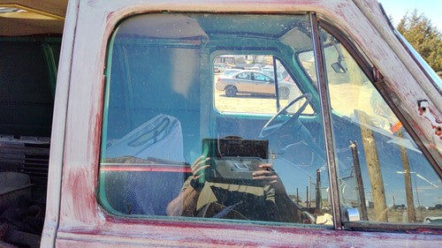 1971-1978 Chevy Van G20 Passenger Right Front Side Window Door Glass Oem