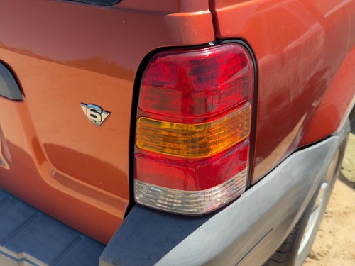 2001-2007 Ford Escape Passenger Right Tail Light Brake Lamp Oem Rear 6L8Z13404Da