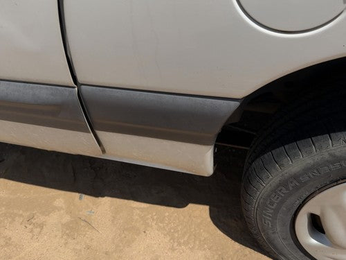 1999 Chrysler Town & Country Driver Left Rear Moulding On Quarter Panel Oem
