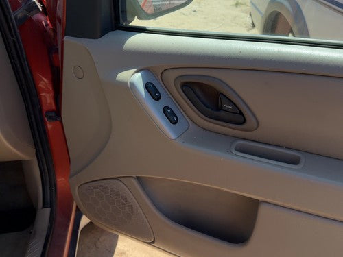 05-06 Escape Passenger Right Front Door Trim Panel With Switches Pebble Tan Ah