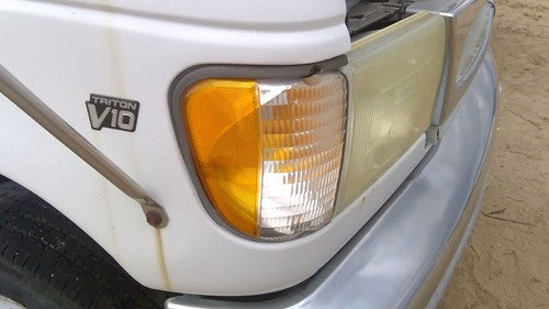 1996-2003 Ford Van E450 Passenger Right Turn Signal Light Lamp Oem 1C2z13200aa