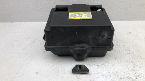 2004-2012 Gmc Canyon Complete Battery Box Mount Tray With Hold Down Oem 3.7L