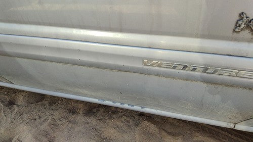 97-05 Venture Passenger Right Front Moulding From Door Oem Trim Strip Silver 17U