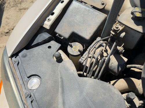 2000-2002 Lincoln Ls Windshield Washer Fluid Reservoir With Pump Oem Wiper Tank