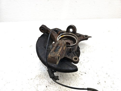 98-03 Sienna Passenger Right Front Spindle Steering Knuckle With Wheel Hub