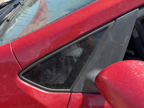 2004-2009 Toyota Prius Driver Left Quarter Glass Side Window 6272047011